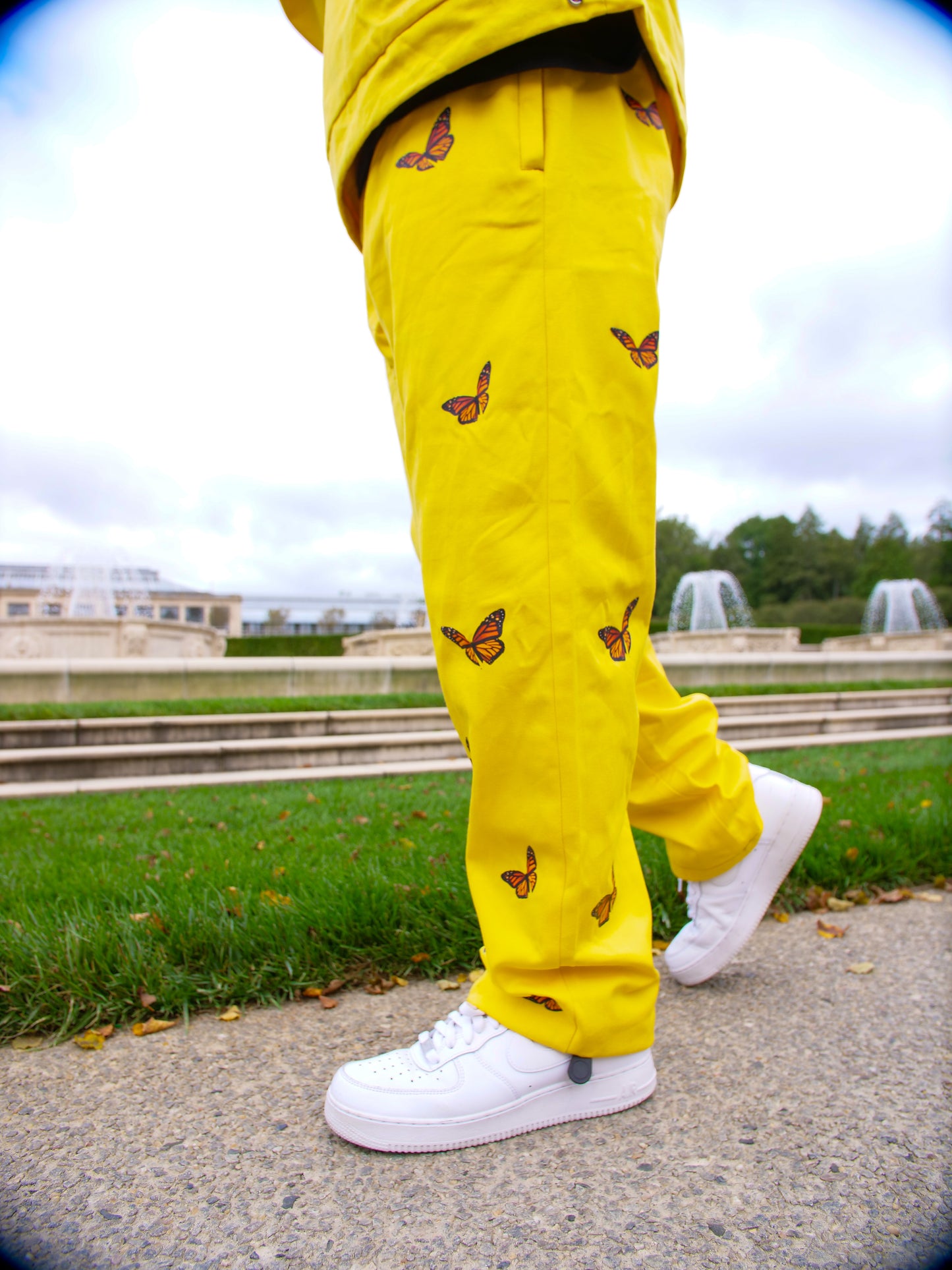 Metamorphosis Sweats